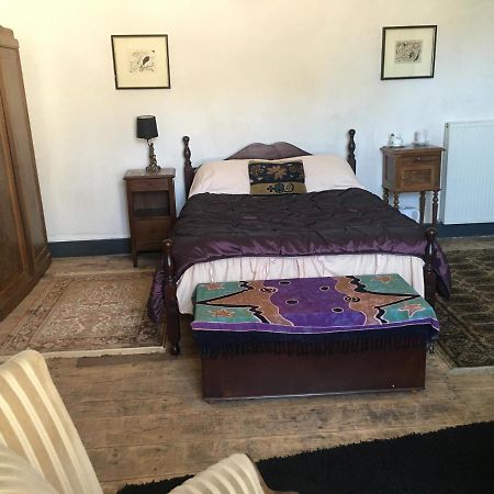 Chambre Sdb Privee Townhouse 26 Chambres D'Hotes Civray Civray  エクステリア 写真